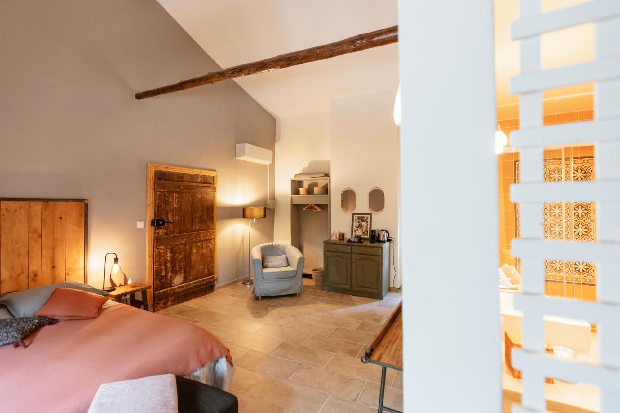 Le Domaine De L'Osage Hotel Pont-Saint-Esprit Room photo