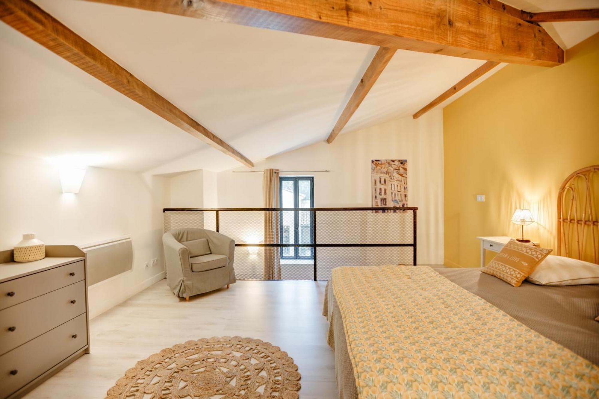 Le Domaine De L'Osage Hotel Pont-Saint-Esprit Room photo