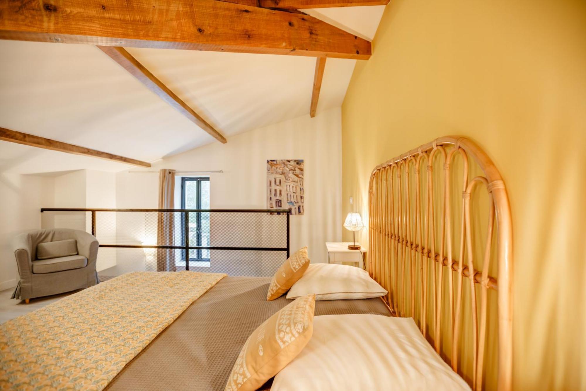 Le Domaine De L'Osage Hotel Pont-Saint-Esprit Room photo