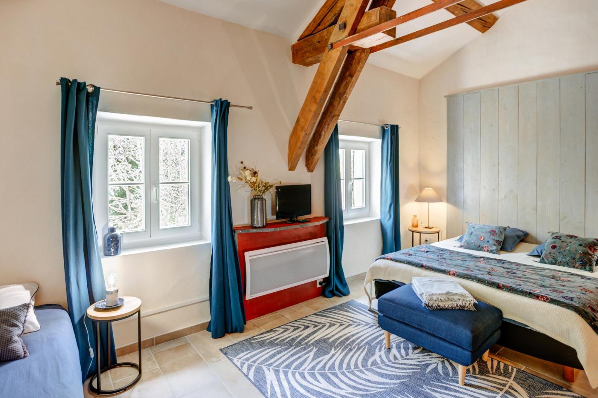 Le Domaine De L'Osage Hotel Pont-Saint-Esprit Room photo